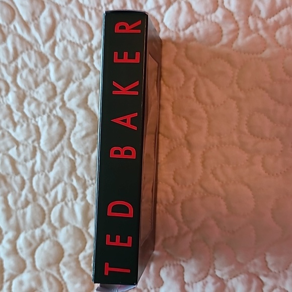 Ted Baker London Chevron Leather Apple watchband NWT 42MM/44MM BROWN - Picture 5 of 5
